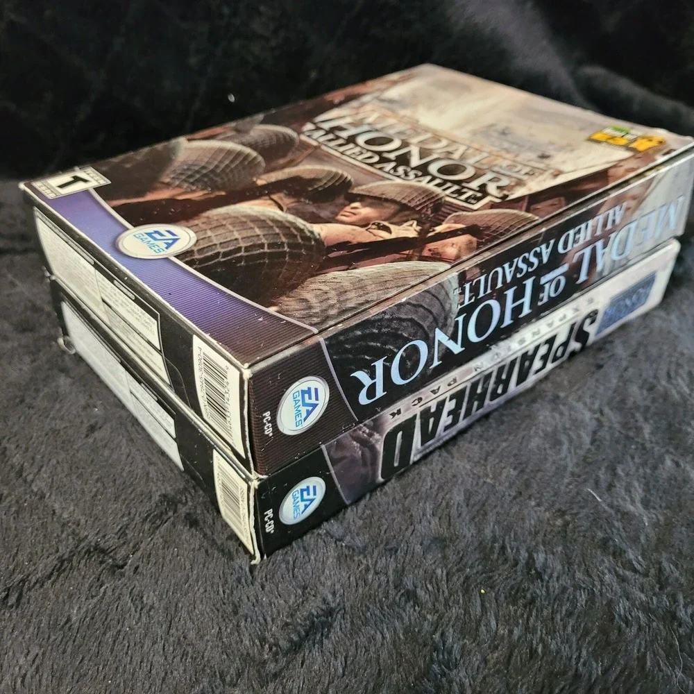 Medal of Honor PC Game Lot Allied Assault + Spearhead Expansion Pack Cent Europe